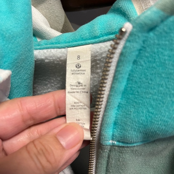Lululemon Jacket - Picture 3 of 4